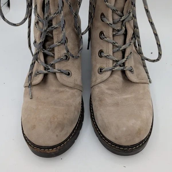 Stuart Weitzman Taupe Suede Lace Up Combat Boots WW26383 Womens 8.5M‎ Spain - Image 4