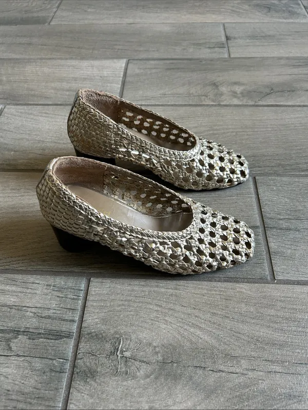 Pilcro Neutral Crochet Square-Toe Ballet heels - Image 2
