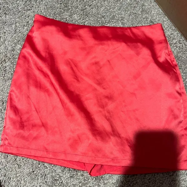 Superdown Revolve Thea Mini Skort Size Small Lined Satin Hot Pink‎ Skirt xs - Image 7
