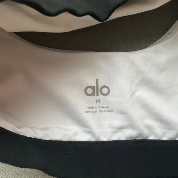 Alo Yoga Airbrush Double Up Bra Black/White M - Image 3