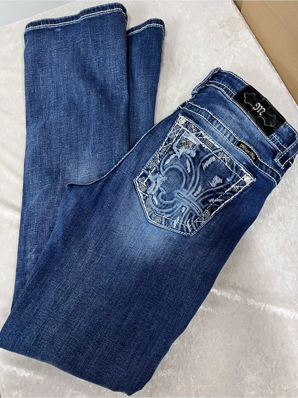 Miss Me Women's Dark Blue sequin Embroidered pockets mid rise Bootcut Jeans 31 - Image 2