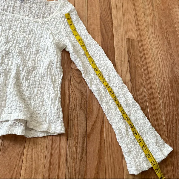 Old Navy White Textured Boho Long Sleeve Top Large Square Neck Cottagecore - Image 8