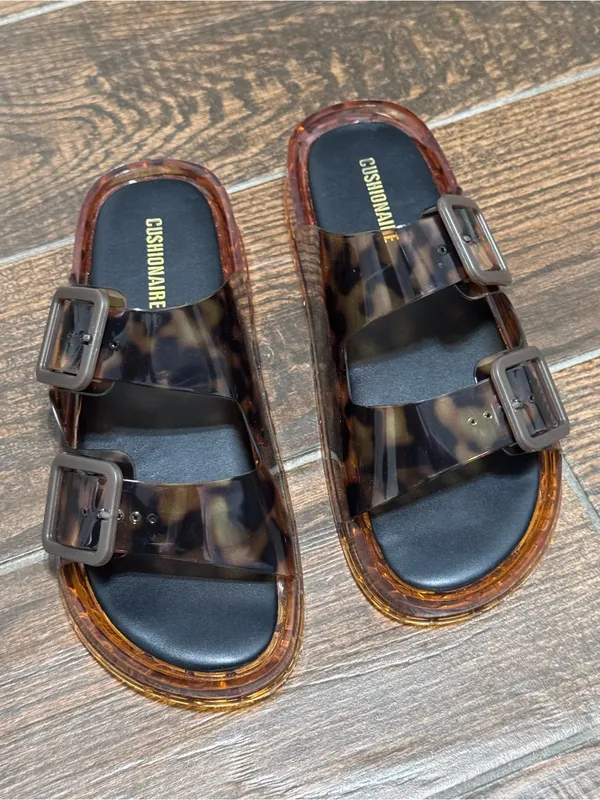 CUSHIONAIRE Pool Jelly Slide Sandals - Image 10