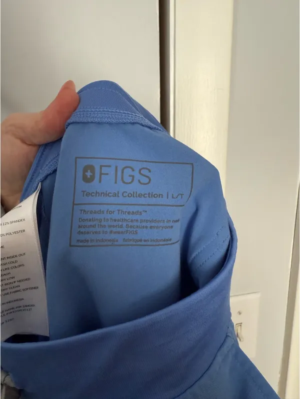 FIGS  - Image 7