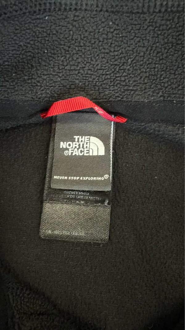 The North Face Women's Black Fleece 1/4 Zip Pullover - Image 4