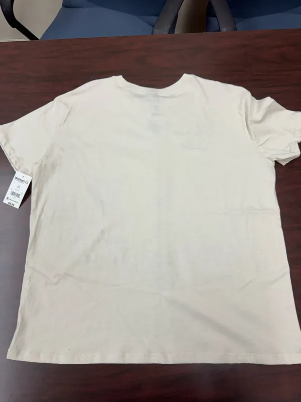 NWT Hello Kitty Sanrio Beige Short Sleeve Tee Size Medium - Image 3