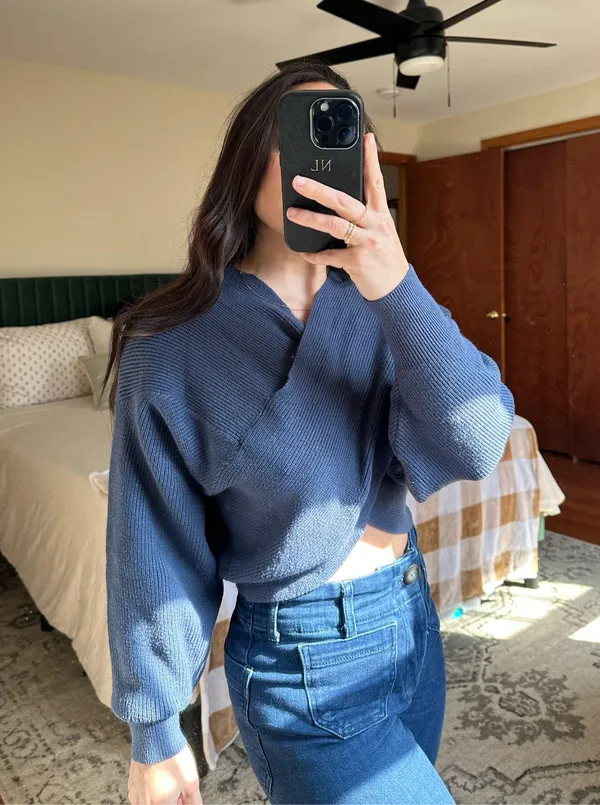 Cropped Sweater Blue - Image 2