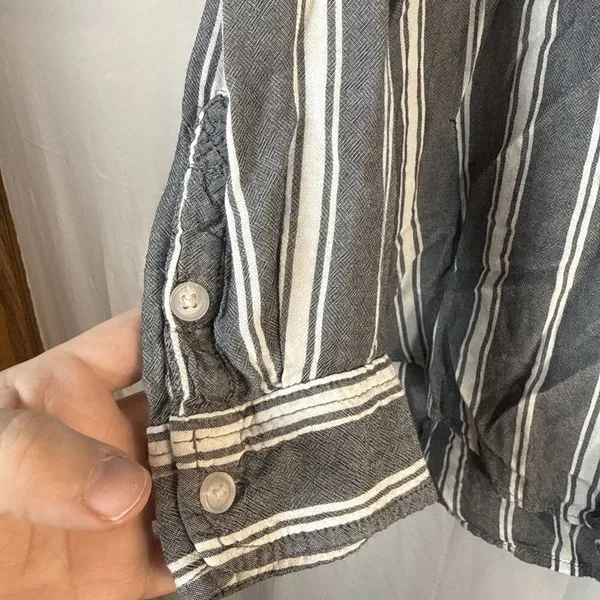American Eagle Oversized Fit Grey And White Striped Button Shirt Women’s Medium - Image 7