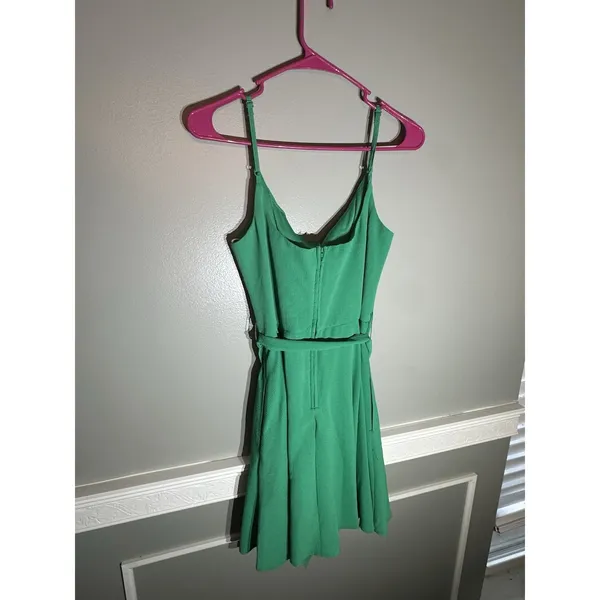B Smart Size 7 Kelly Green Fit And Flare Belted‎ Dress With Adjustable Strap EUC - Image 4
