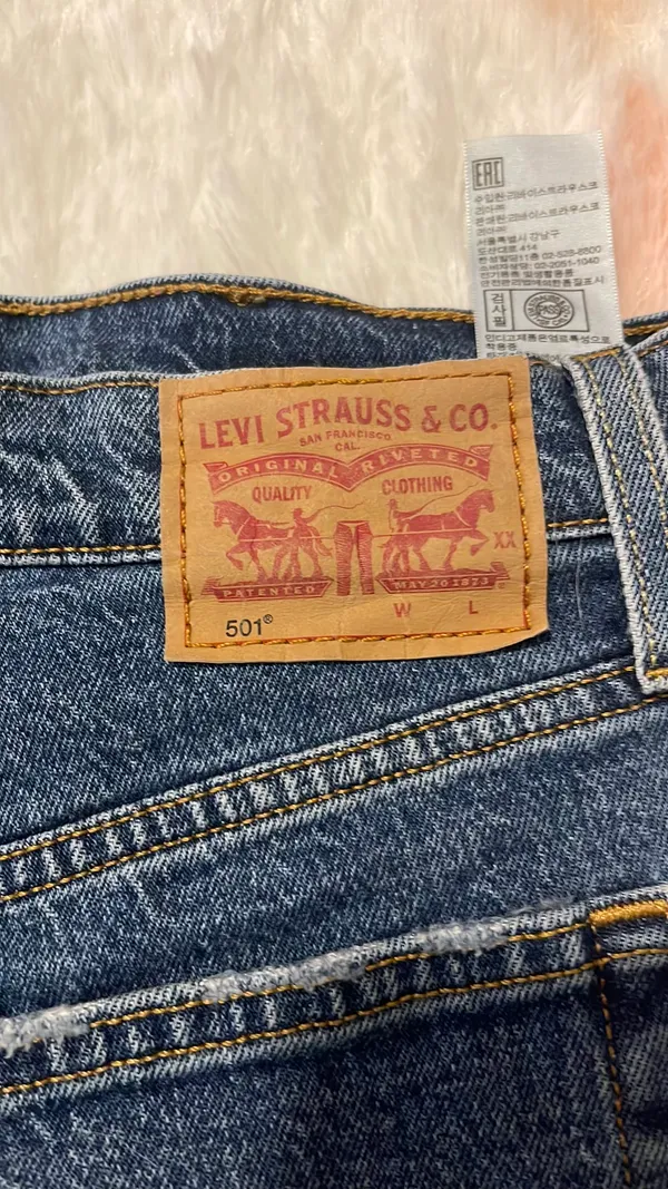 Levi’s Shorts - Image 3