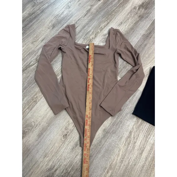 Babaton Contour Square Neck Long Sleeve Bodysuit Taupe & Black Tube Top Medium - Image 4
