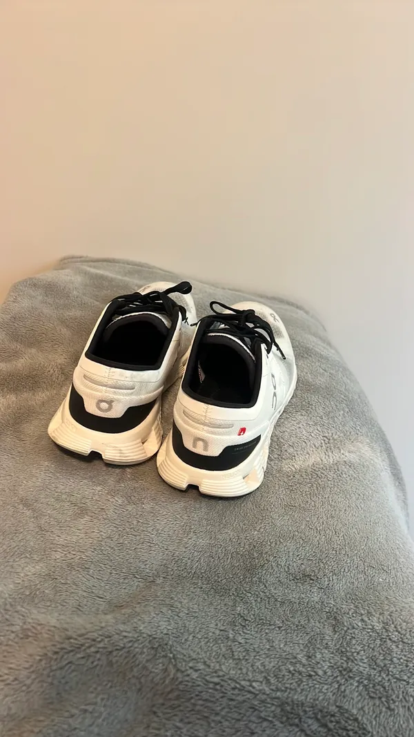 On-running s - Image 2