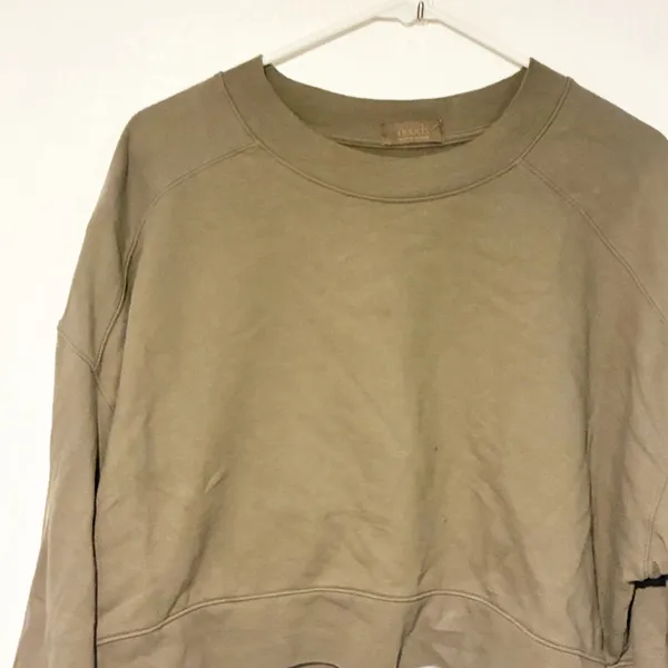 Nuuds‎ Size Large Olive Cropped Crewneck Pullover Sweatshirt - Image 2