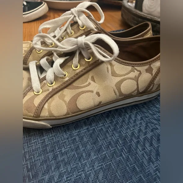 Coach Sneakers - Image 3