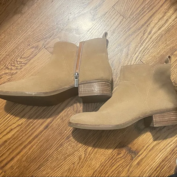 Lucky Brand Tan Ankle Boots - Image 2