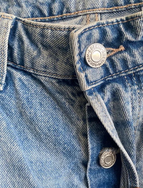 H&M 90’s Boyfriend Jeans - Image 5