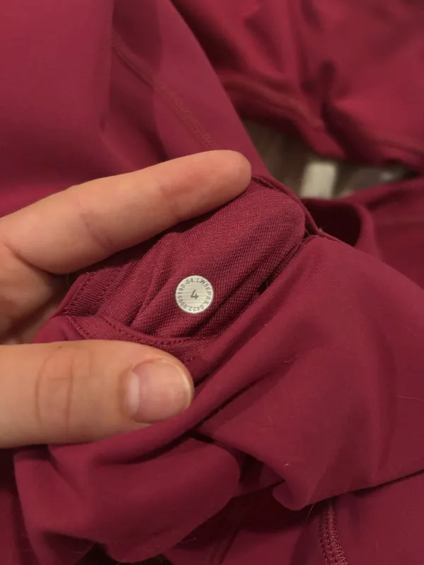 NEVER WORN Lululemon fast and free leggings - Image 3