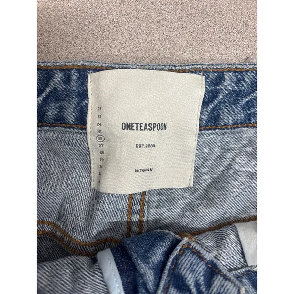 NEW NWT One teaspoon Sz 26 2 light wash distressed raw hem light wash shorts - Image 3