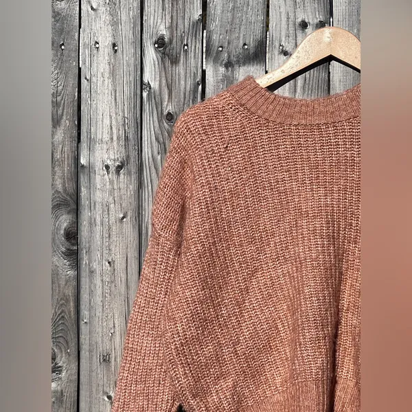 Aerie chunky knit sweater in a light brown or burnt orange color - Image 6