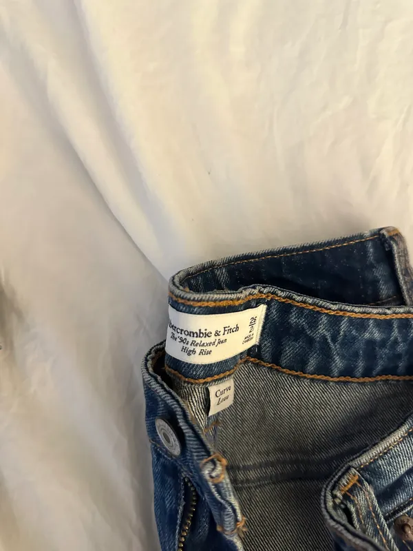 Abercrombie 90s Relaxed Jean High Rise Curve Love - Image 2