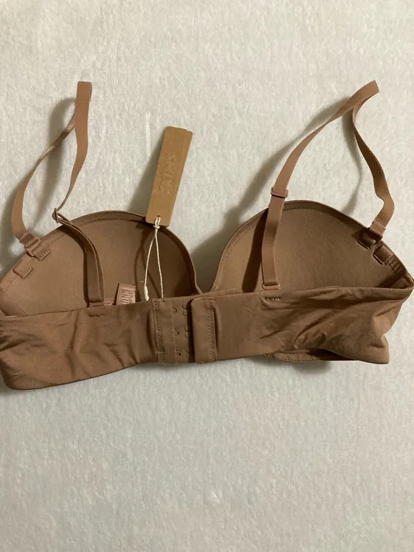 SKIMS Ultimate Strapless Push-Up Bra 34B - Image 4