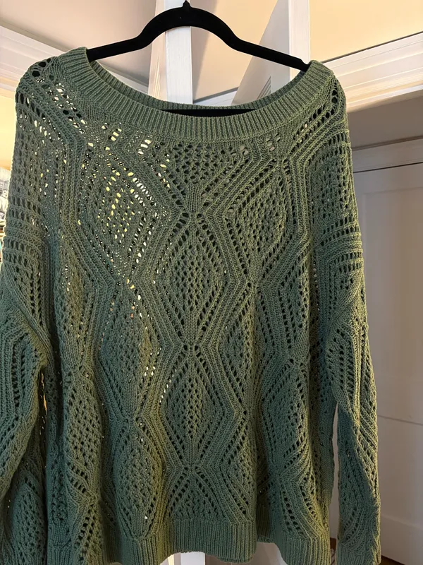 Old Navy Green Crochet Sweater - Image 3