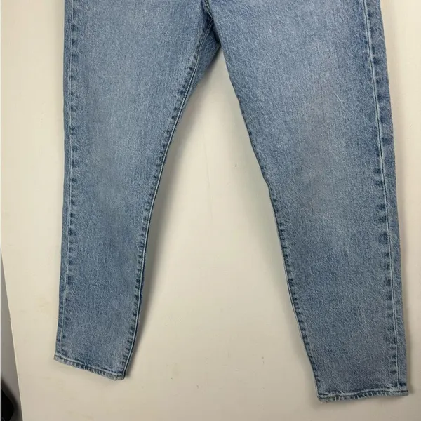 Levi’s Wedgie Straight Leg Jeans Sz 28 Light Wash Button Fly - Image 10