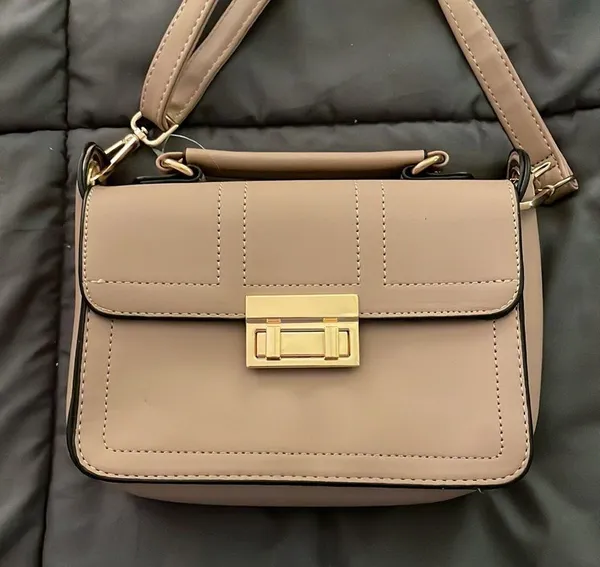 BRAND NEW! Taupe purse with adjustable strap. 5 separate compartments - Image 2