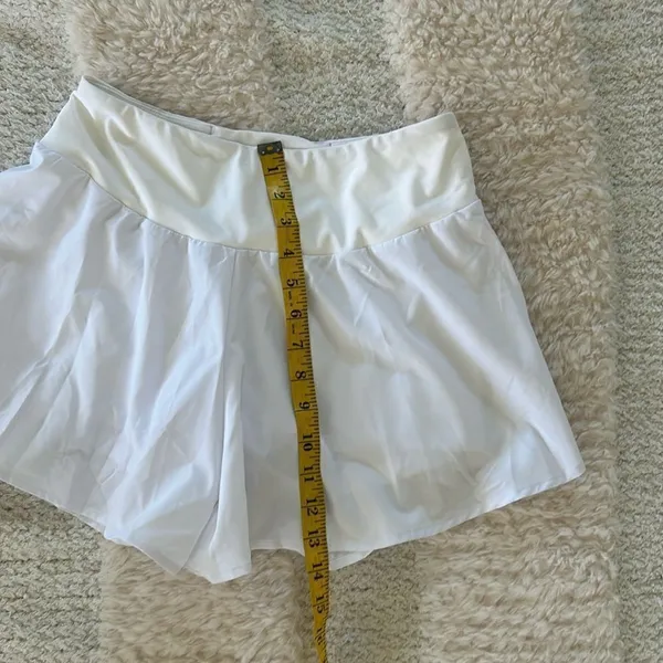 Baleaf Shorts/skort White, size Small, NWT - Image 7