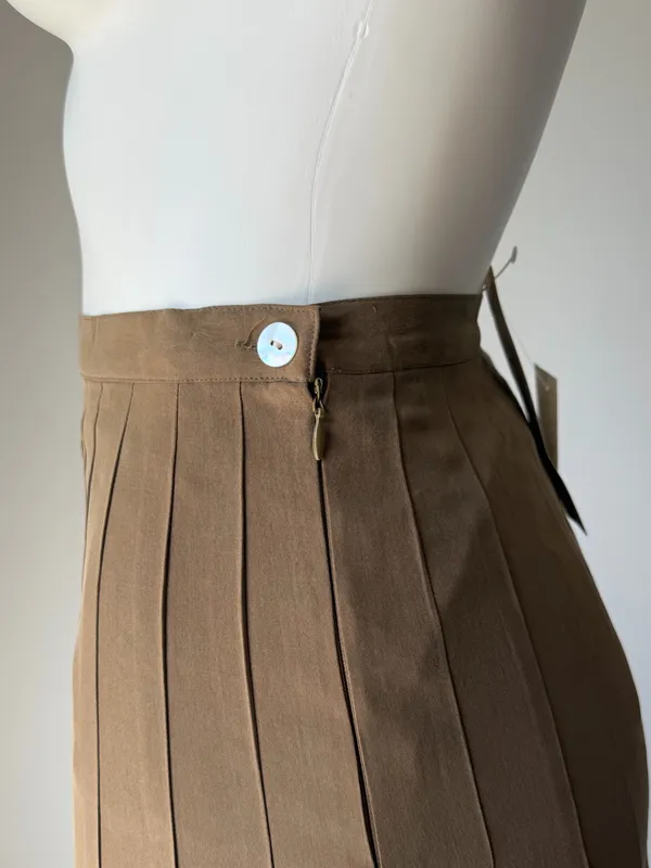 Vintage 100% Silk Pleated A-Line Skirt - Image 3