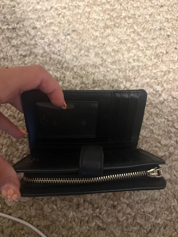 Kate Spade Wallet Leather - Image 2