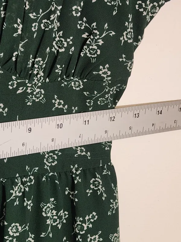 Hollister Dark Green and White Floral Midi Dress Size Small Wedding Guest Dress - Image 8