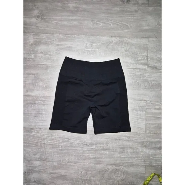 Unbranded Women's Black Shorts - Image 6