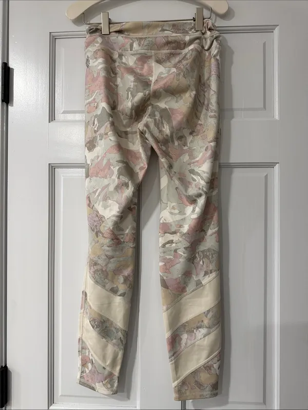 FP Movement by Free People Daybreak Light Pink Camo High-Rise Leggings Size S - Image 5