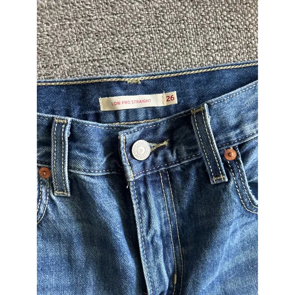 Levis Low Pro Straight Distressed Jeans Medium Wash Blue Denim W26 A0964-0006EUC - Image 2
