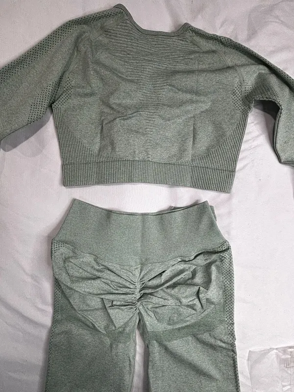 Lilias Active Seamless Scrunch Crop Top and Leggings Mint Green Set X-Large - Image 5