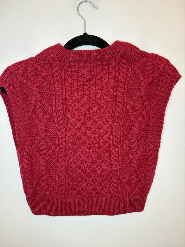 Aran Sweater Market XS Merino Wool Cable Knit Sweater Vest Red Ireland - Image 2