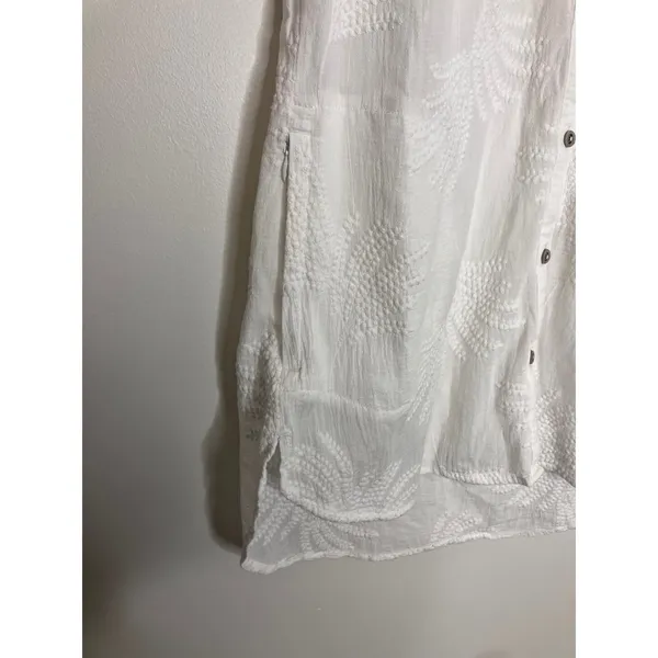 Royal Robbins Button Down Top Womens M White Excellent Embroidered Sleeveless - Image 2