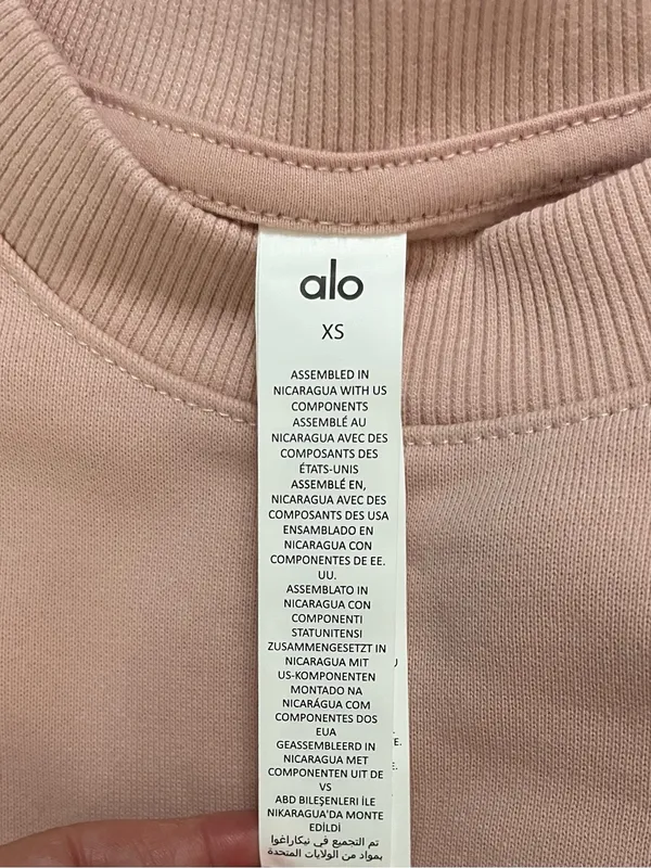 ALO Yoga NWT Accolade Crew Neck Pullover Sweatshirt Pink Quartz Size XS SOLD OUT - Image 7