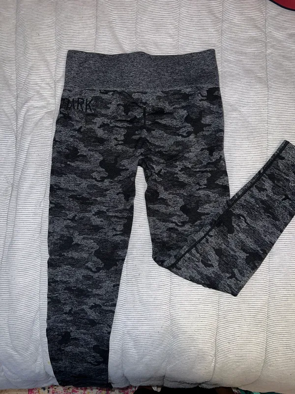 Gymshark Original Adapt Camo Leggings - Image 2