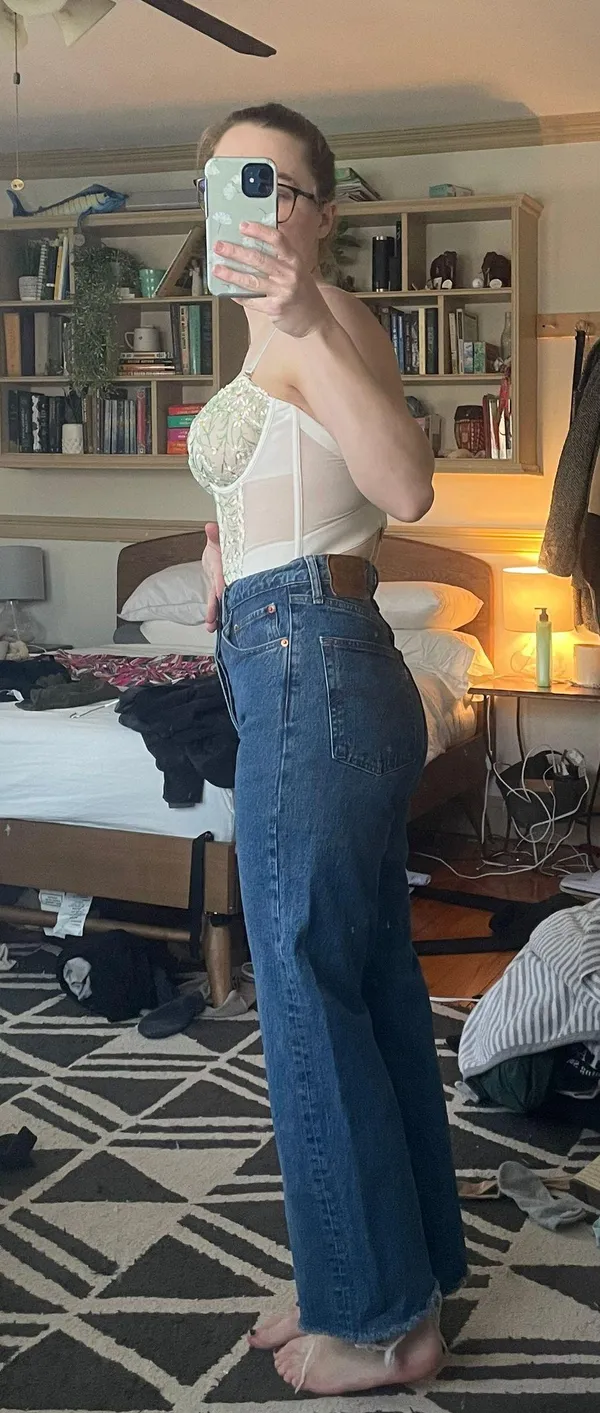 Levi’s Ribcage Straight Ankle Jeans - Image 2