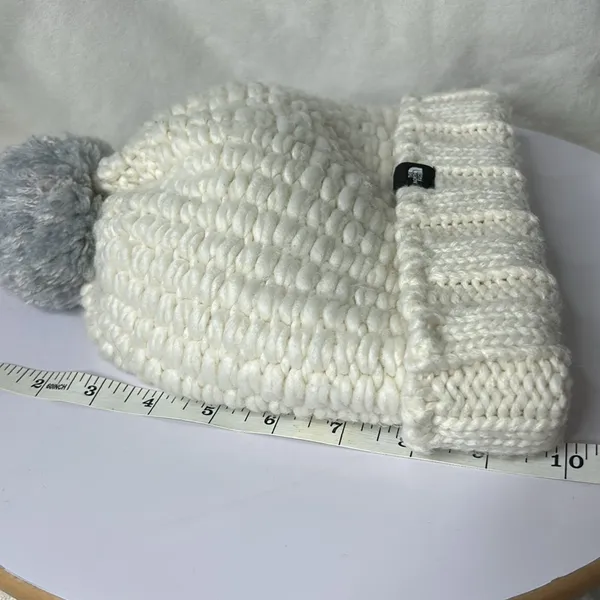 The North Face Unisex Triple Cable Cott Pom Beanie cream One Size - Image 10