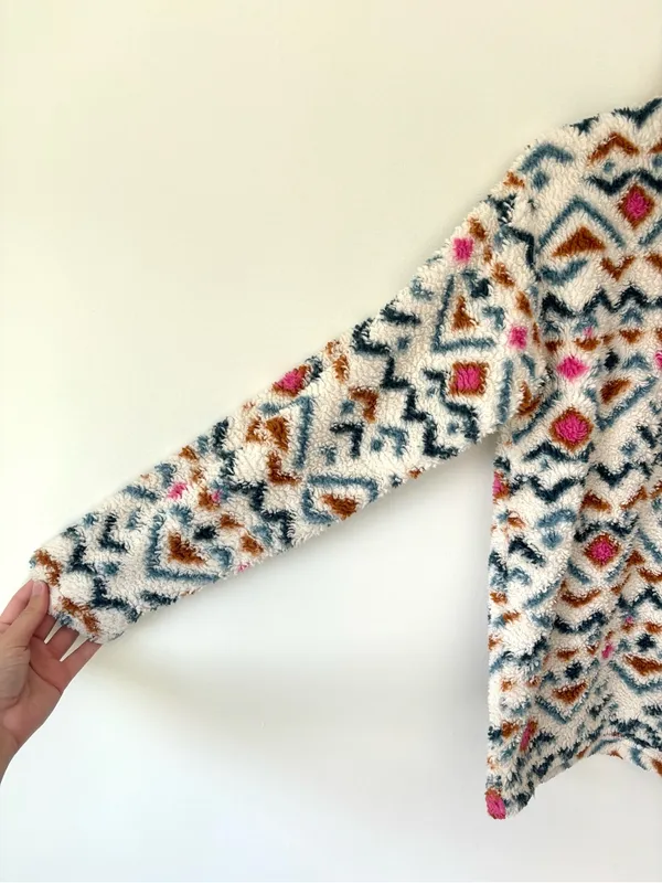 Eddie Bauer Aztec Print Cozy Fluffy Sherpa Fleece 1/4 Zip Pullover Blue Pink - Image 3