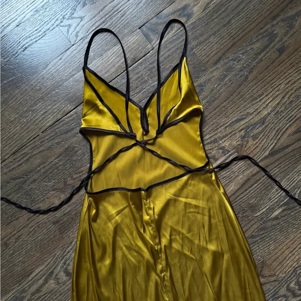 Commense mustard yellow green satin effect cutout backless strap tie maxi dress - Image 5