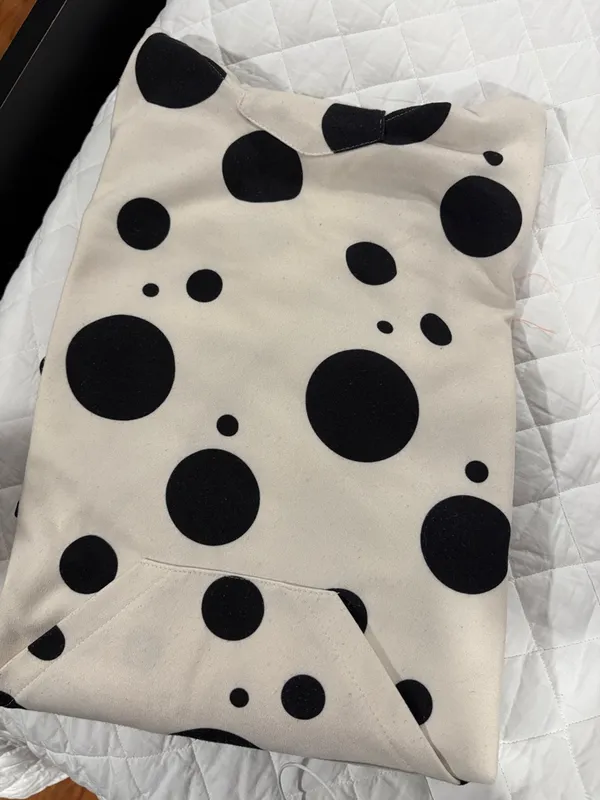 Oversized Cream Pullover with Black Polka Dots Size M - Image 3