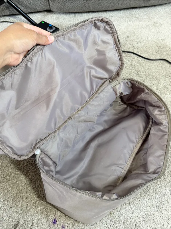 Beyond Yoga Women’s Nylon Convertible Gym Bag Drawstring Cinch Top in Gray - Image 9
