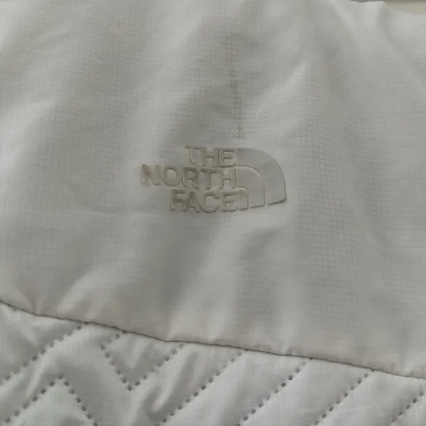The North Face White Vest Size meduim - Image 9