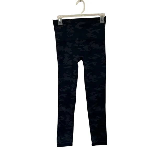 Spanx Look at Me‎ Now Seamless Legging Black Camo Size M #FL3515 - Image 2