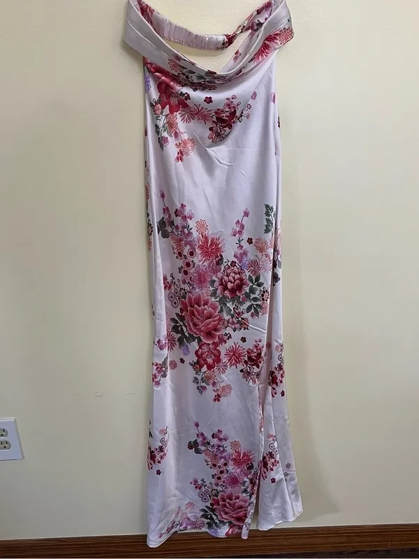 NEW Altar’d State White and Pink Floral Strapless Maxi Dress Size Small NWT - Image 2