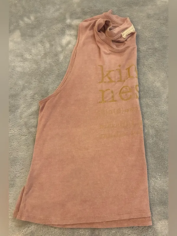 Women's Altar’d State Sleeveless 'Kindness' Graphic Tank - Dusty Rose Size Small - Image 4